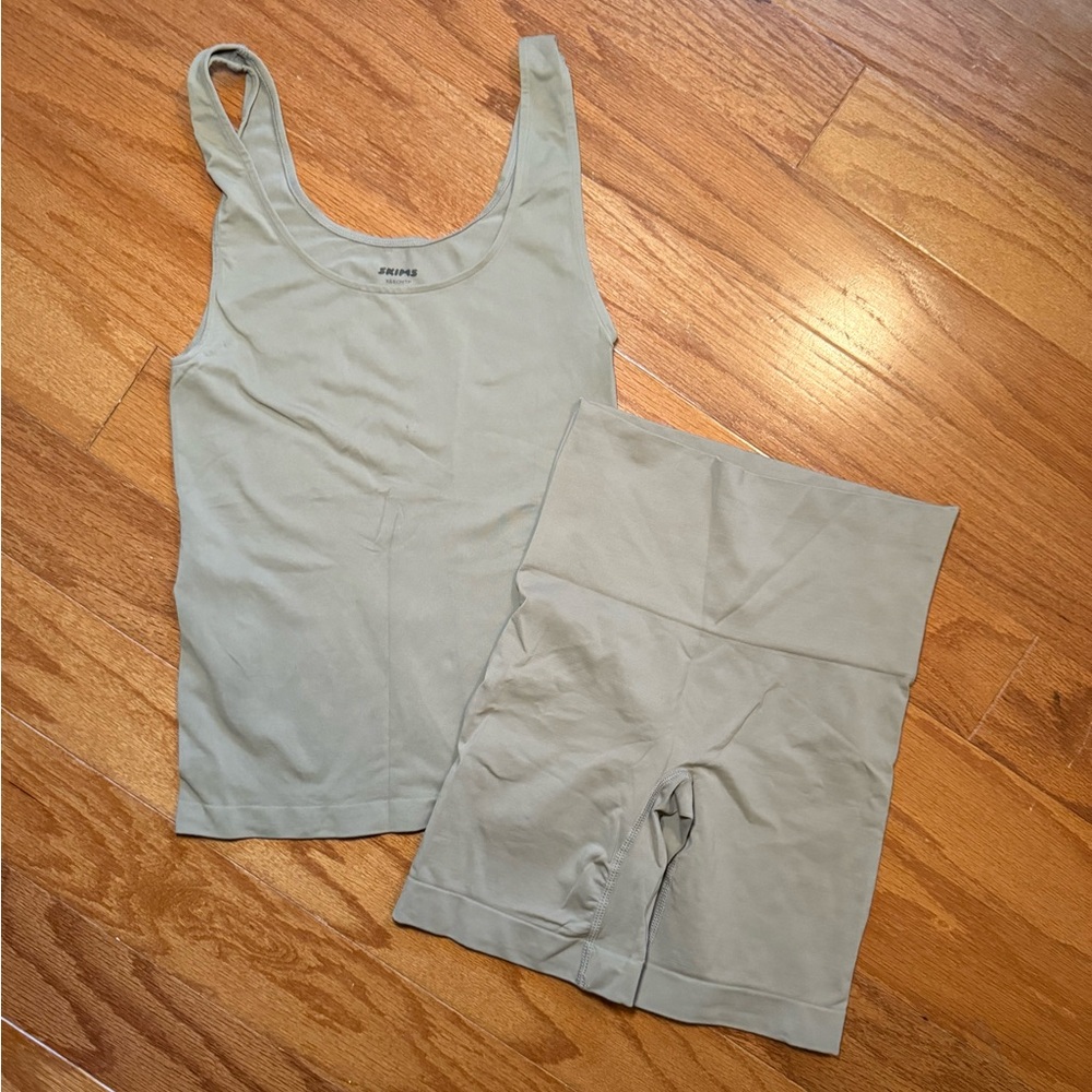 Skims set